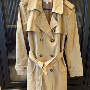 Trench coat